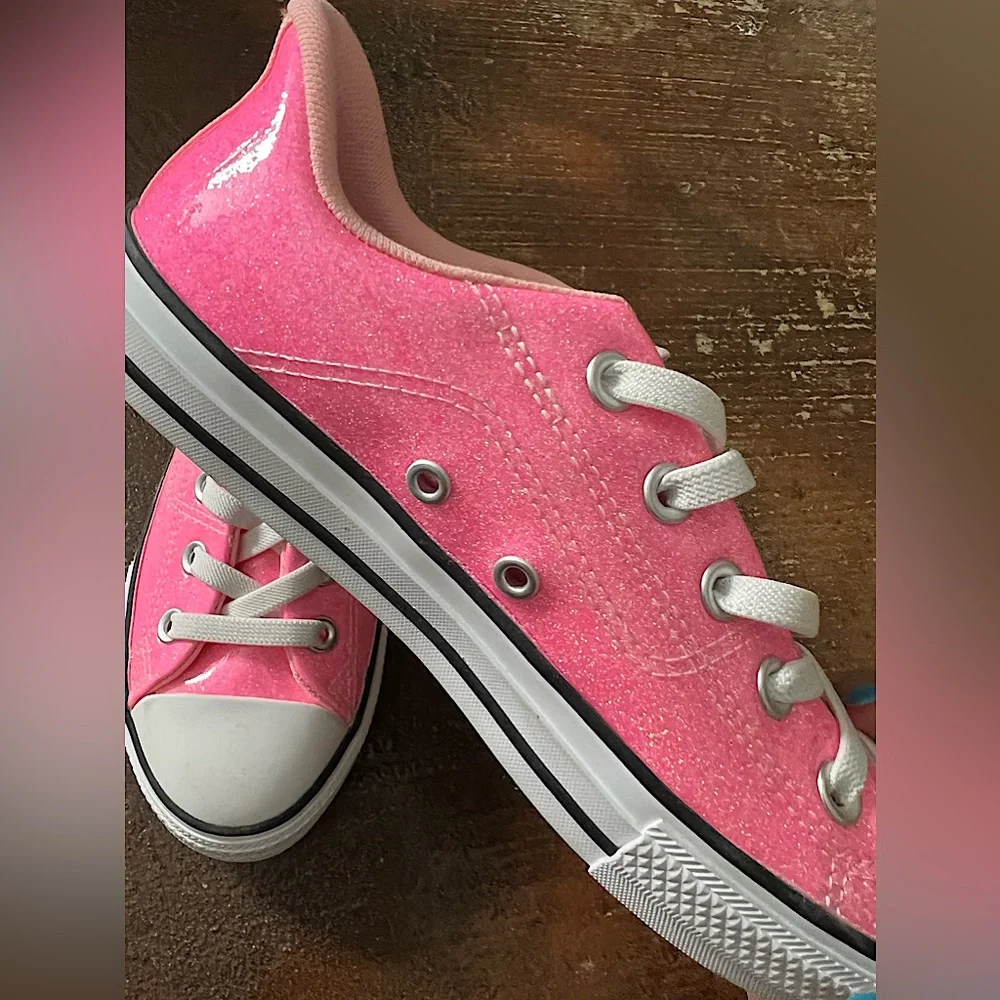 Girls Pink Glitter Slip on Rave Oxford Low Top Converse -Never Worn!